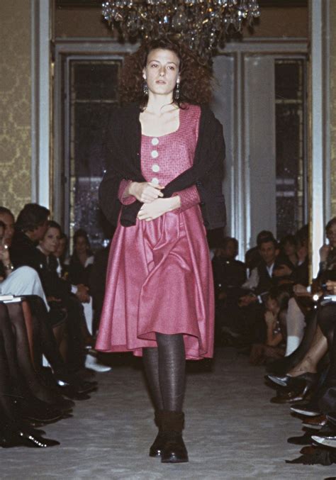 prada first fall winter collection prêt-à-porter in milan for women.1988|prada fashion trends.